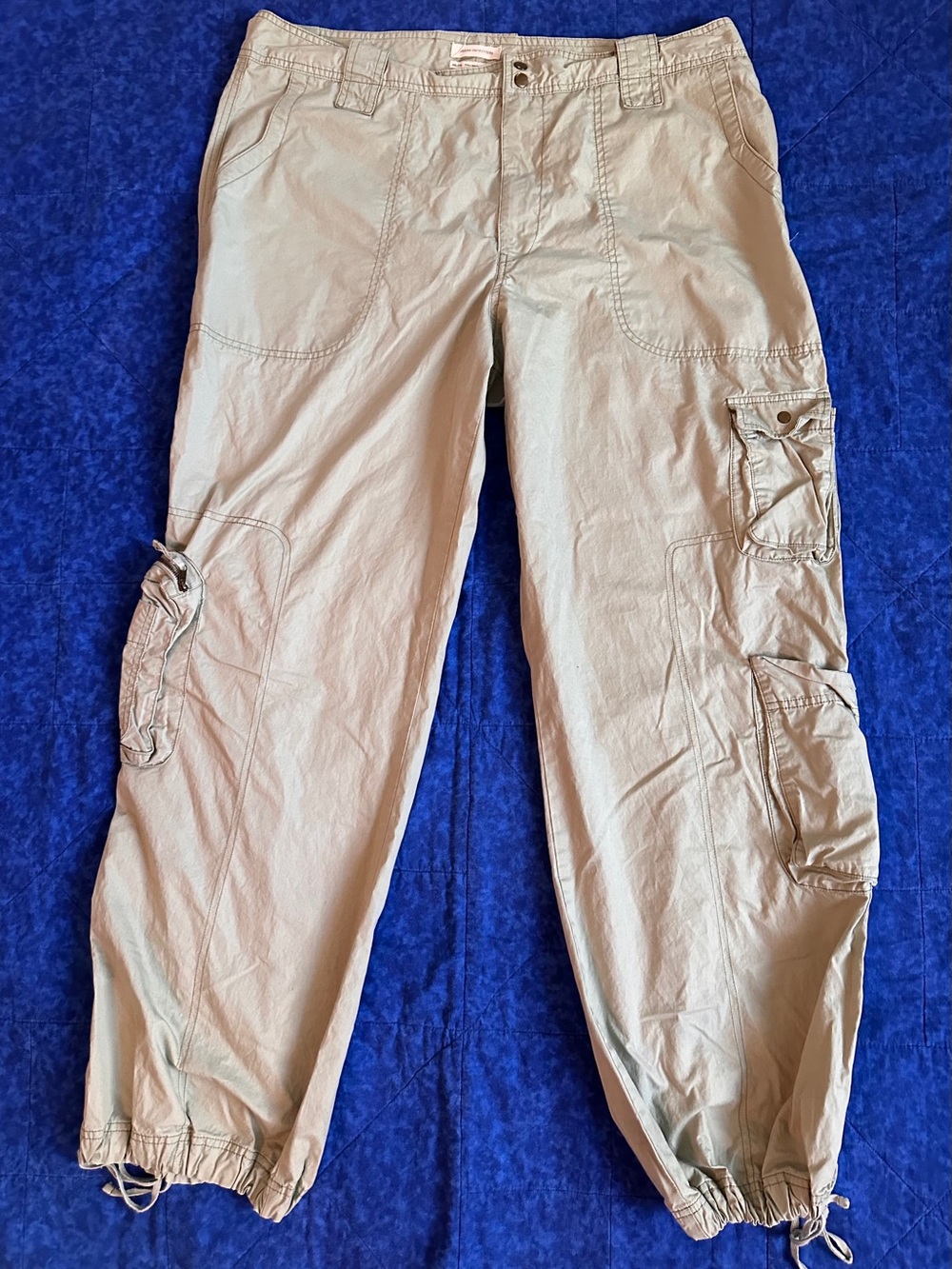 Urban Outfitters Baggy Cargo Pants Women’s XXL 100% Cotton Light Pistachio Green